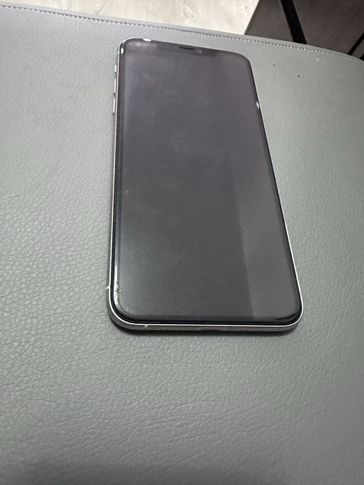 Iphone 11 pro max (неробочий) заблокований