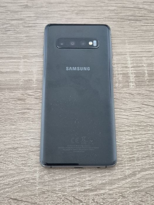 Флагман Samsung Galaxy S10. 8/128Gb. В идеале!