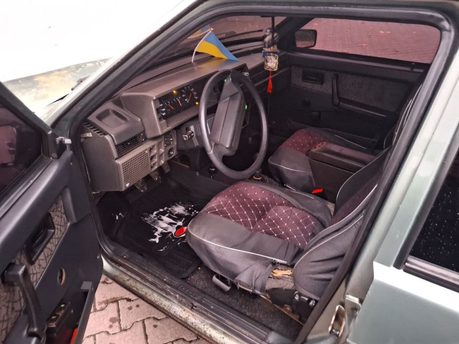 Продам ваз 21099 в гарному стані