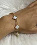 Pulseira Dourada • trevo branco (nova)