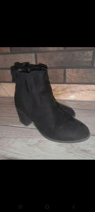 Botki jesienno-zimowe na obcasie