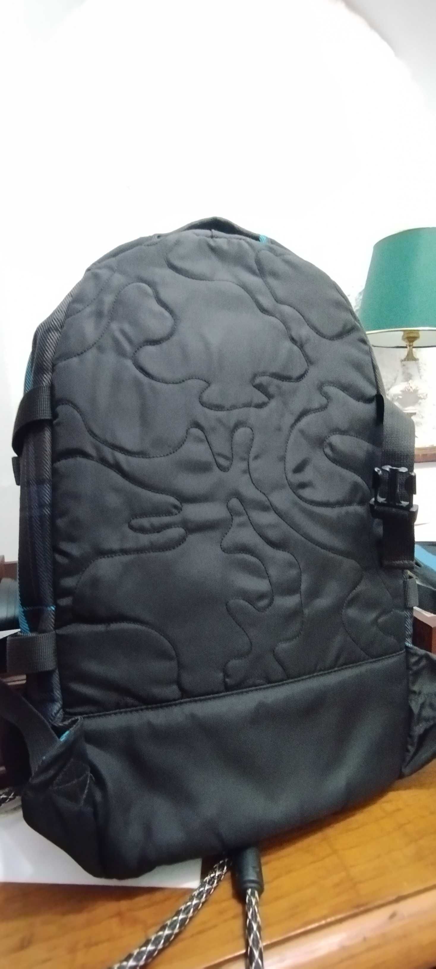 mochila Eastpak floid