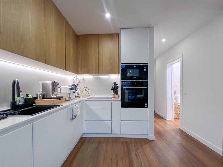 Vendo T2 totalmente remodelado em condominio com piscina em Vilamoura