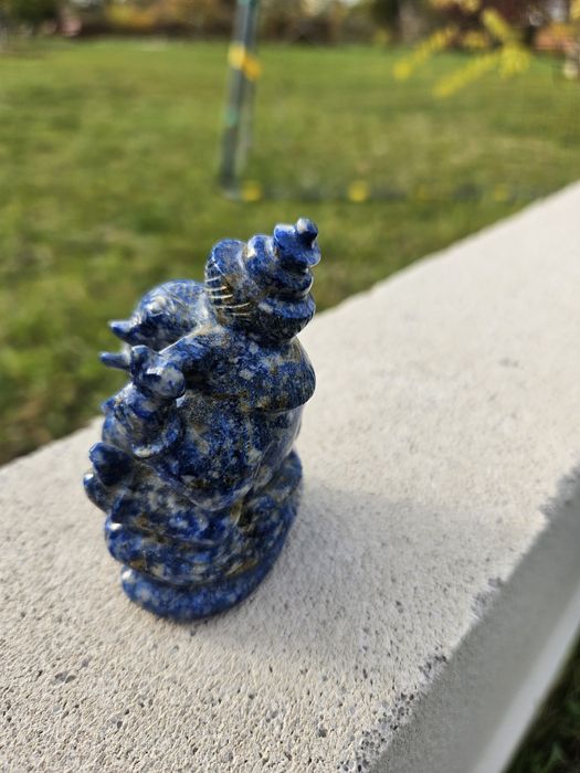 Lapiz Lazuli rzezba recznie wykonana