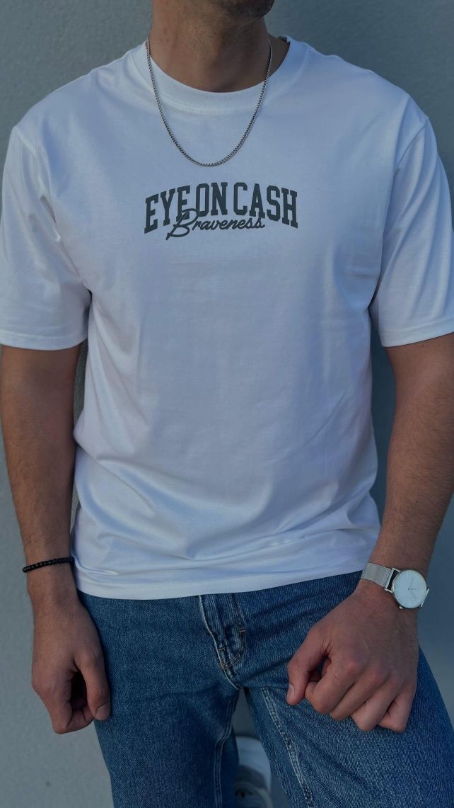 T-shirt Eye On Cash oversize