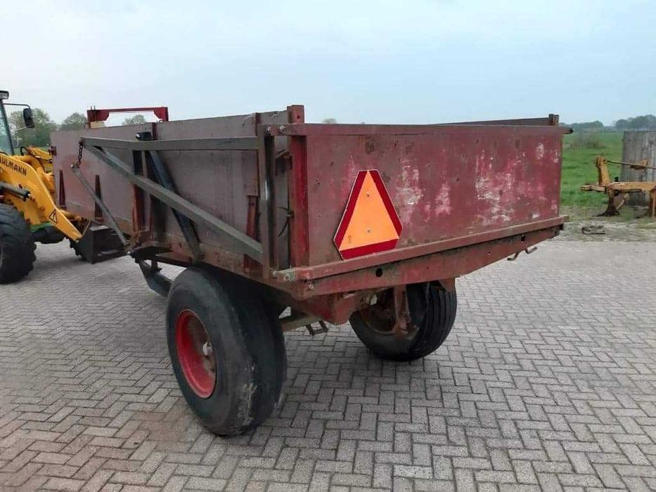 Przyczepa wywrotka 6t.,jednoosiowa.transport