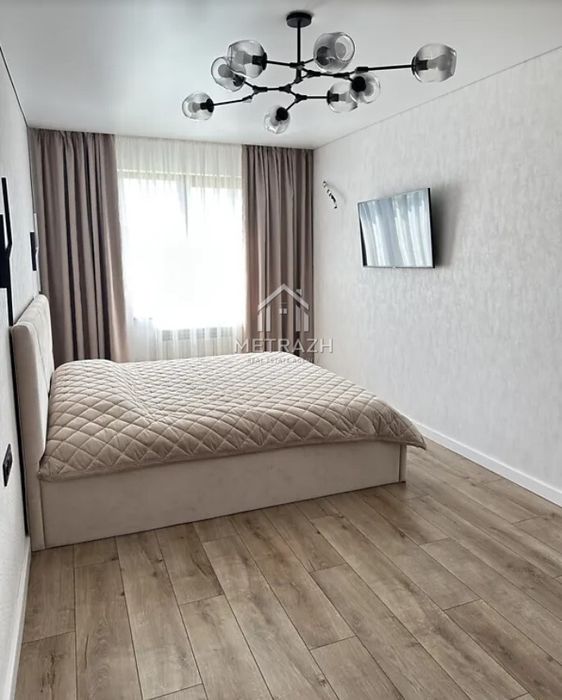 Продам шикарну 3х к квартиру , Гагарина,44 ( код 87118)