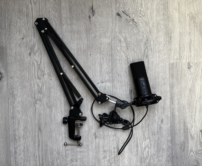 Мікрофон Fifine T683