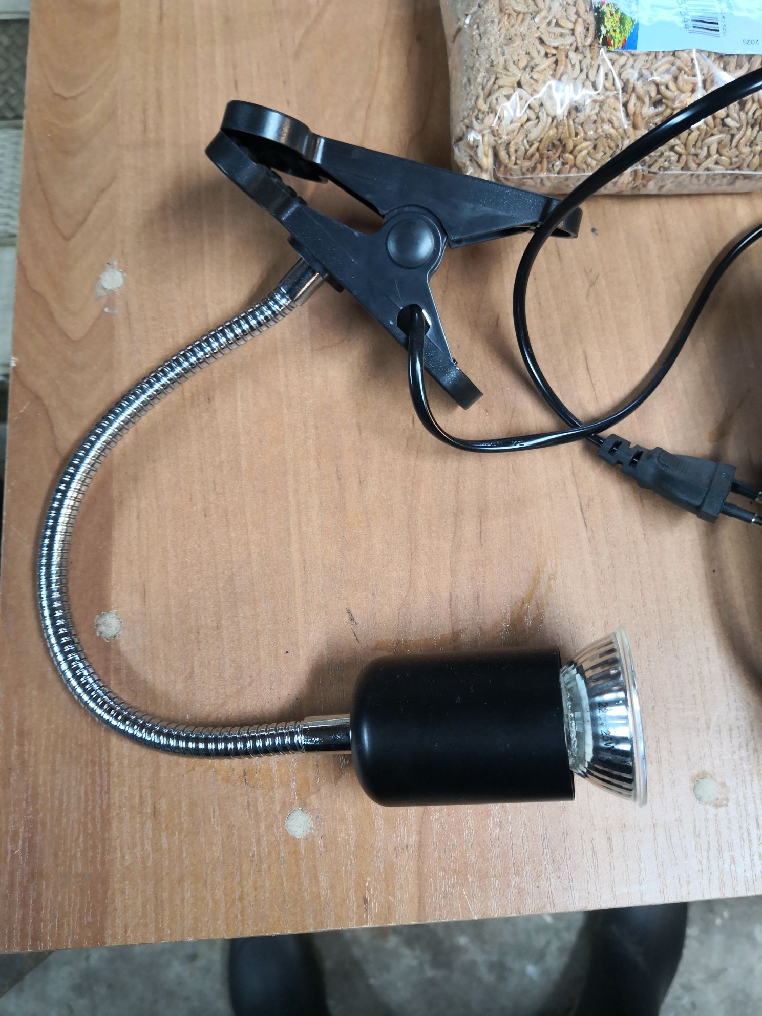 Wyspa +lampa terrarium żółw