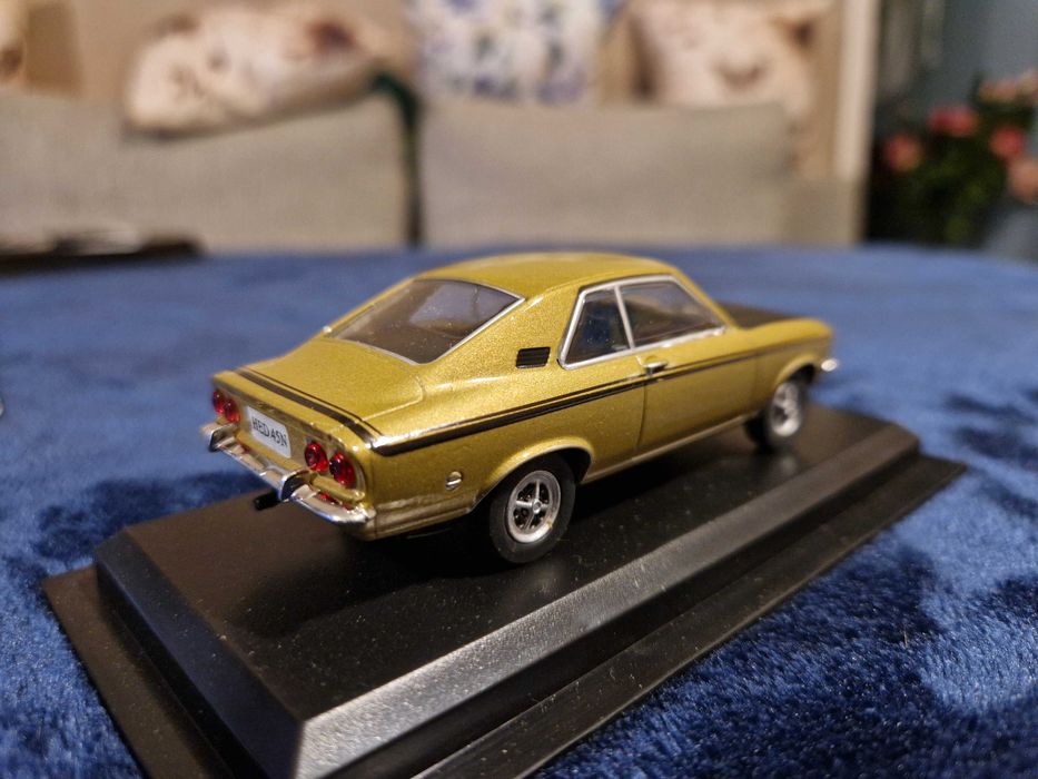 Opel manta 1:43 altaya