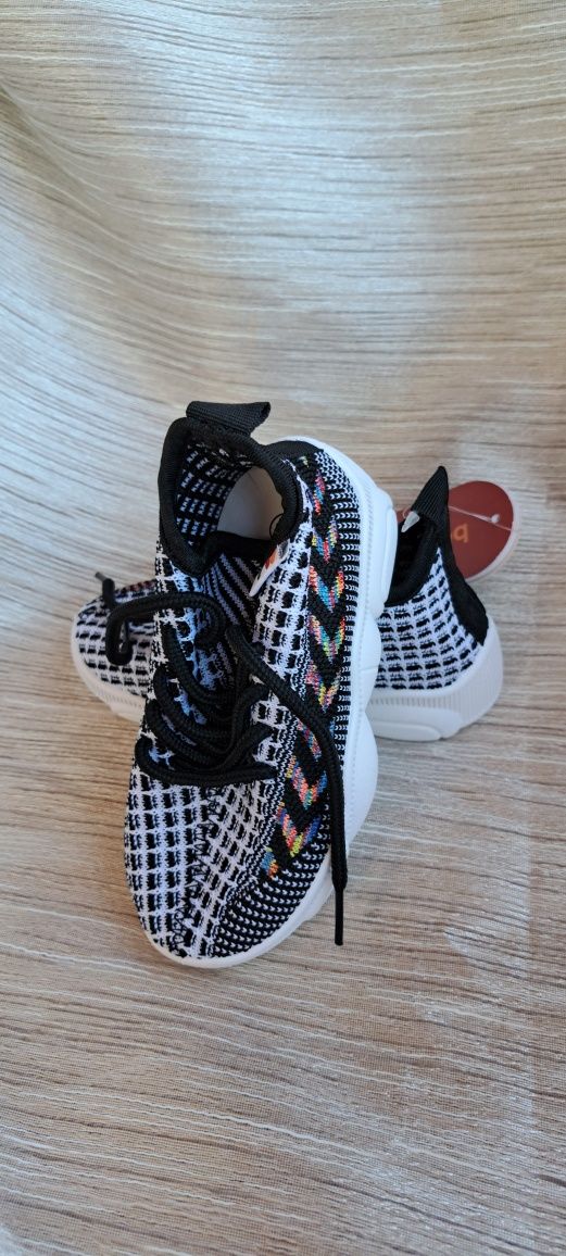 Buty dziewczęce chłopięce weestep rozmiar 23