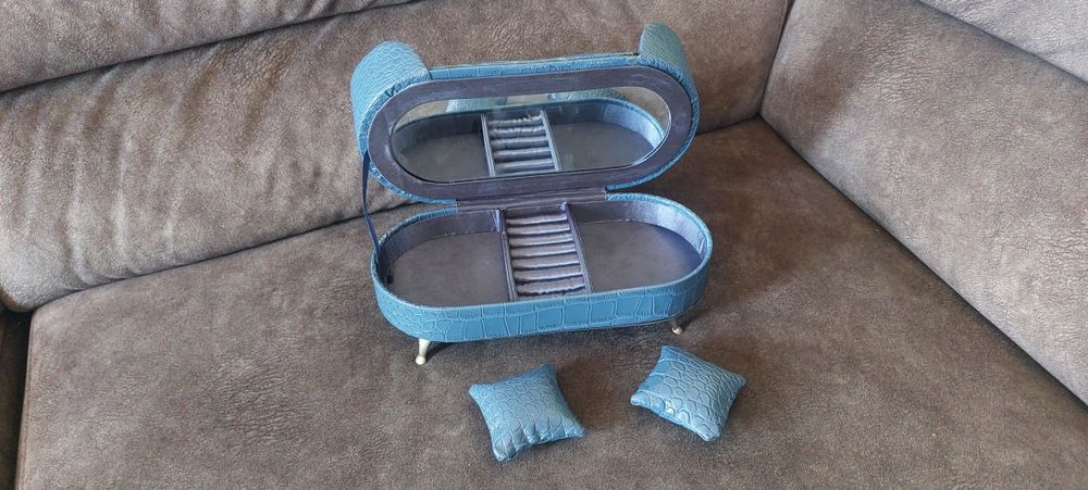 Guarda-jóias sofá azul