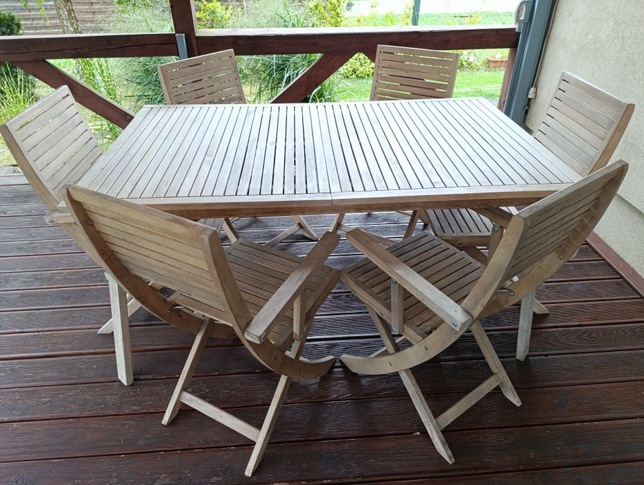 Komplet rozkładany stół i 9 krzeseł