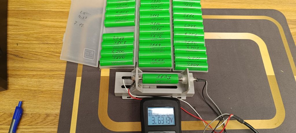 Акумулятори 18650 Li-Ion LG LGDBMJ11865 (2900-3100mAh)