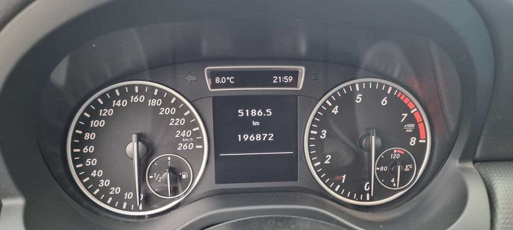 Mercedes A180 manual w bdb stanie