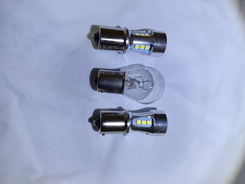 Лампа светодиодная  P21WBA15S