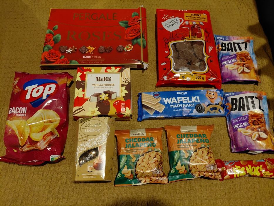 Zestaw słodyczy i przekąsek