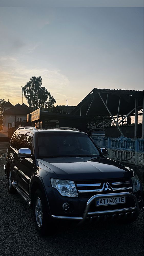 Mitsubishi Pajero 4