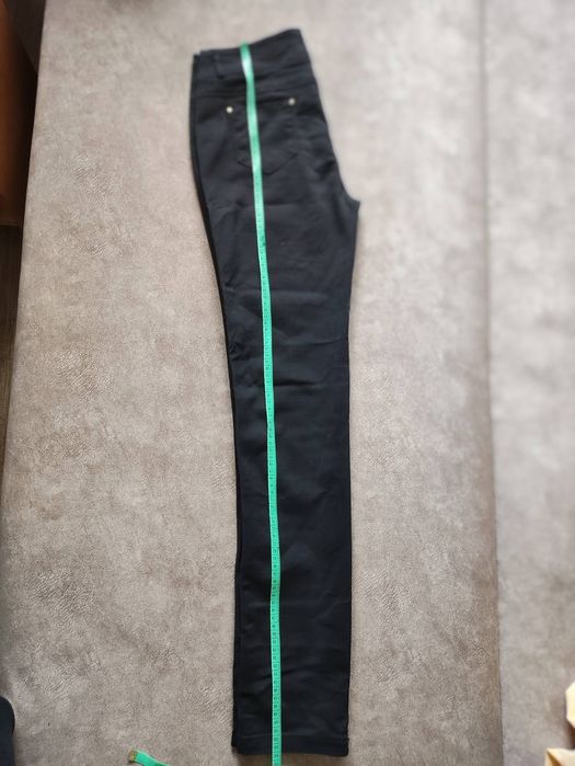 Женские брюки чёрные