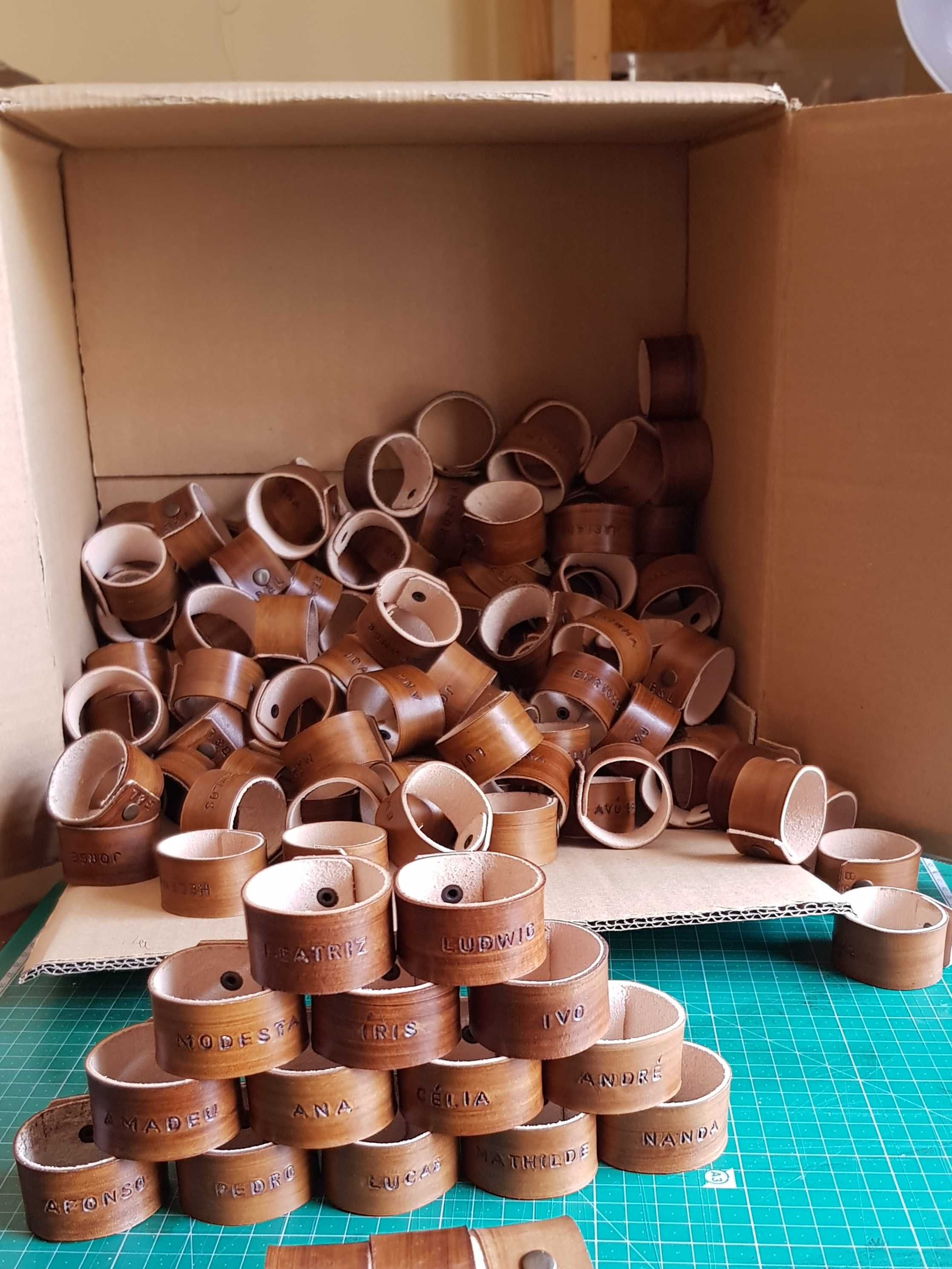 Argolas para Guardanapo Couro Personalizado