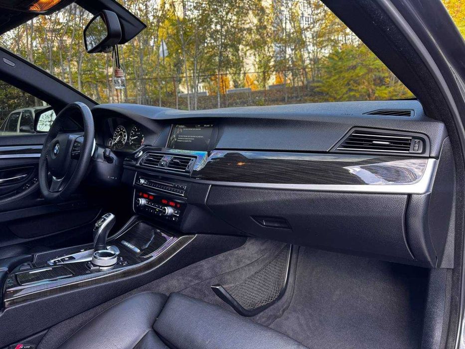 BMW 5 Series 2013 Гибрид 3,0