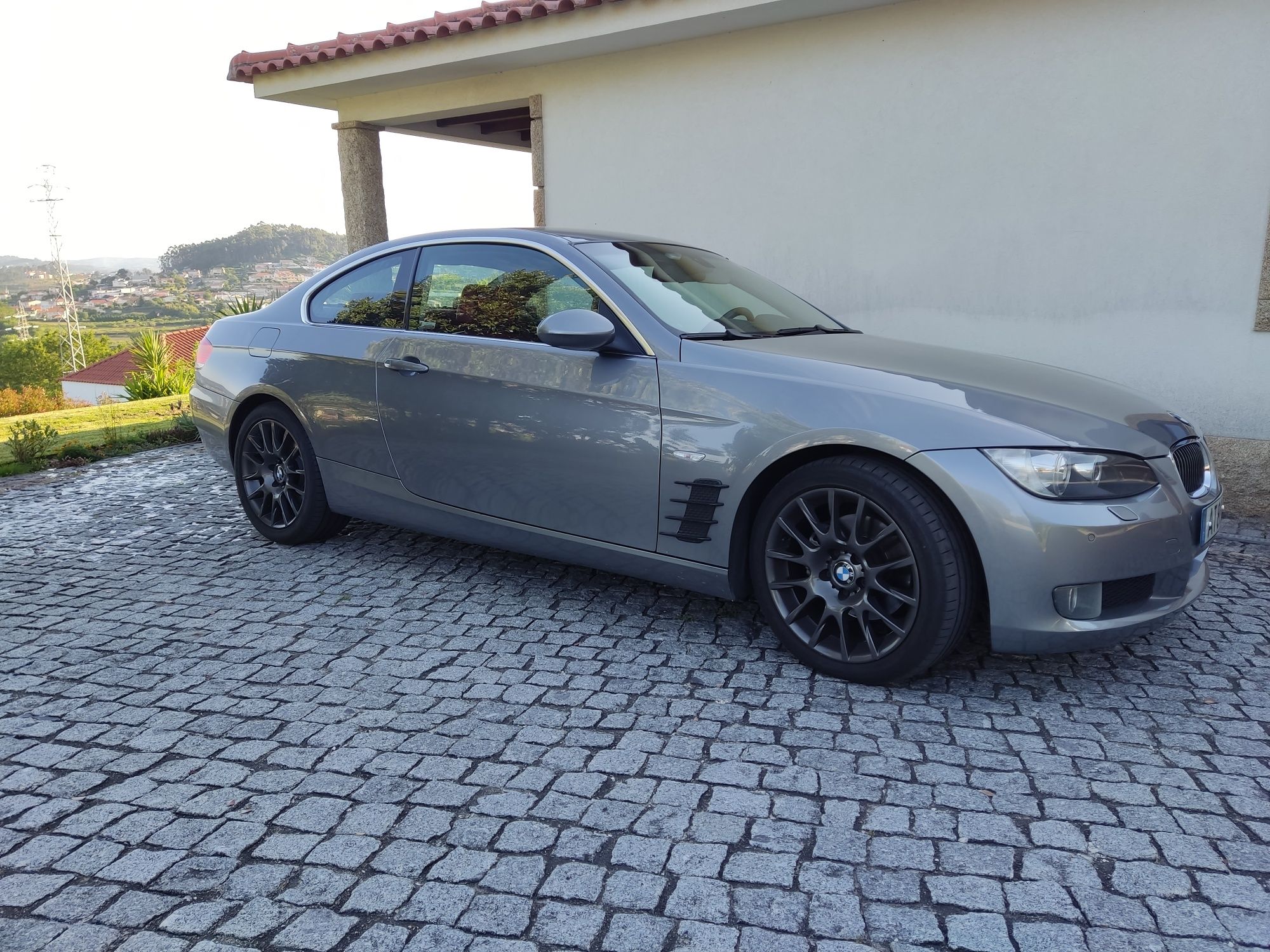 BMW 320 coupe de 2008