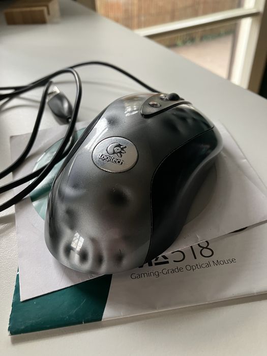 Logitech MX518 pierwsza wersja