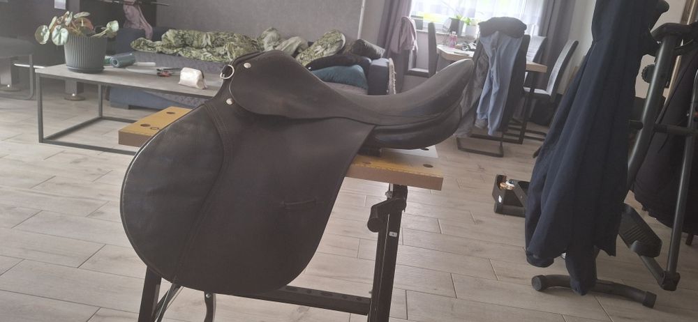 Czarne siodło 17,5 cala