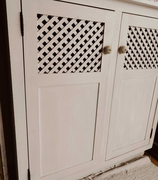 Szafa, szafka, regał, drewniana, biała, boho, scandi, ażurowa, komoda