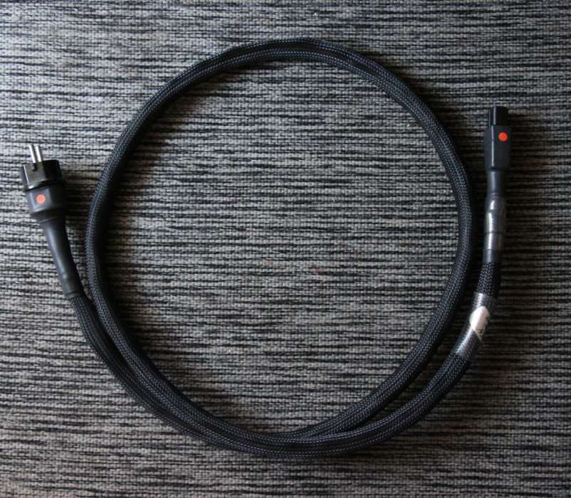 Продам сетевой кабель NBS Monitor 1, длина 1,8 метра (евровилка)