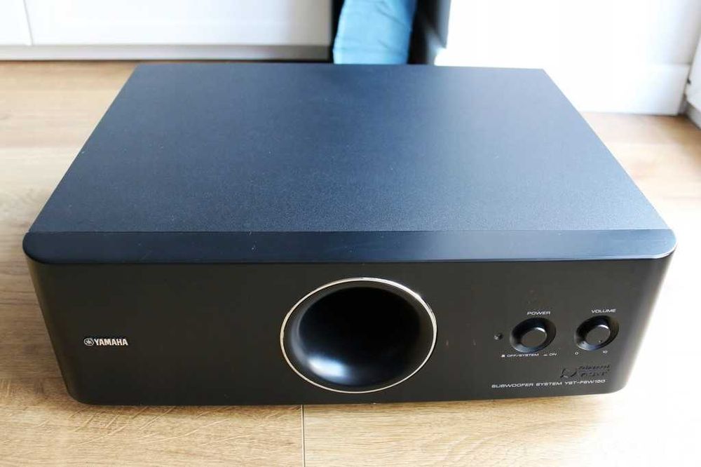 Kompaktowy subwoofer aktywny Yamaha YST-FSW 150 sub subwufer