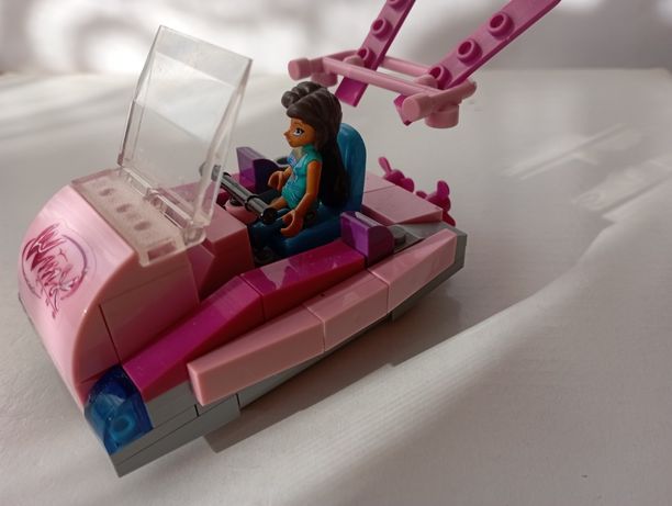Klocki LEGO Motorówka Layla Club Winx