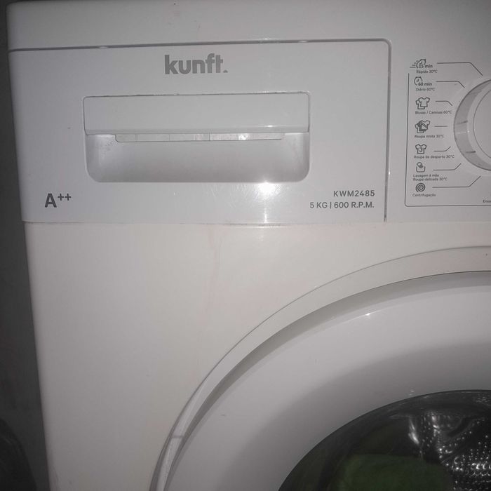 Máquina de lavar roupa KUNFT