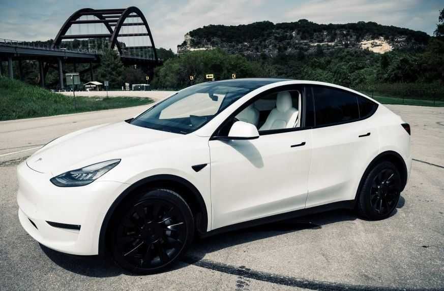 Tesla, inne EV, wynajem elektryka, wynajmij zanim kupisz, OC sprawcy