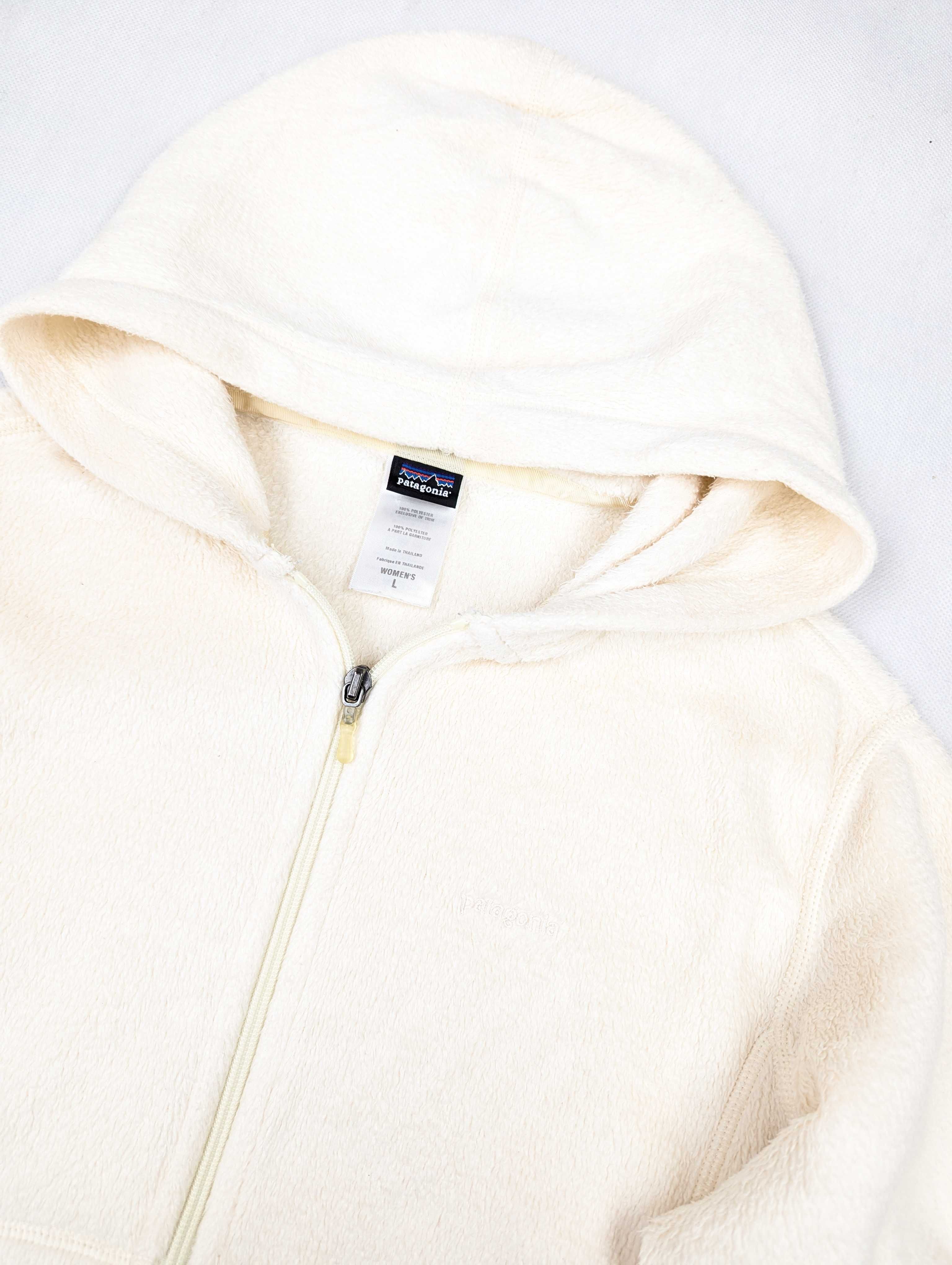 Patagonia kremowa bluza polar L logo