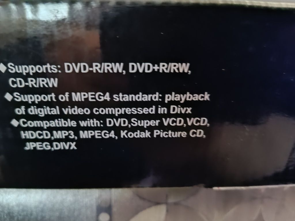 Odtwarzacz DVD -H202