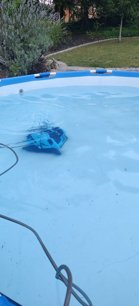 Robot odkurzacz basenowy POOLSANA PRO. + Stojak
