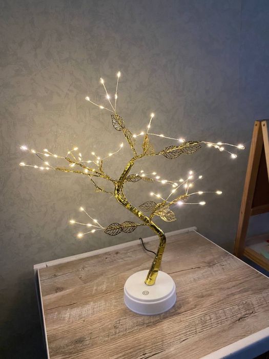Настільне світлодіодне дерево