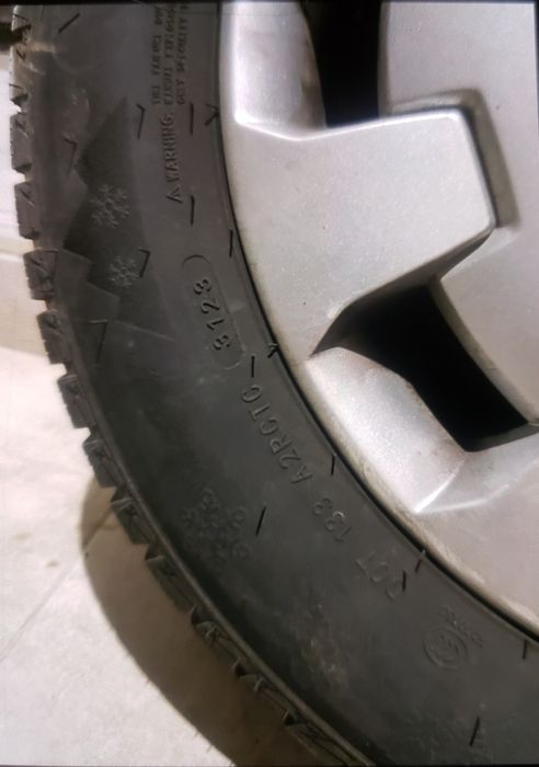 Шини зимові 195/65r15