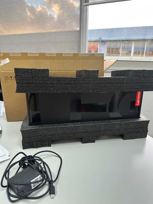 Consola Lenovo Legion Go (1TB)