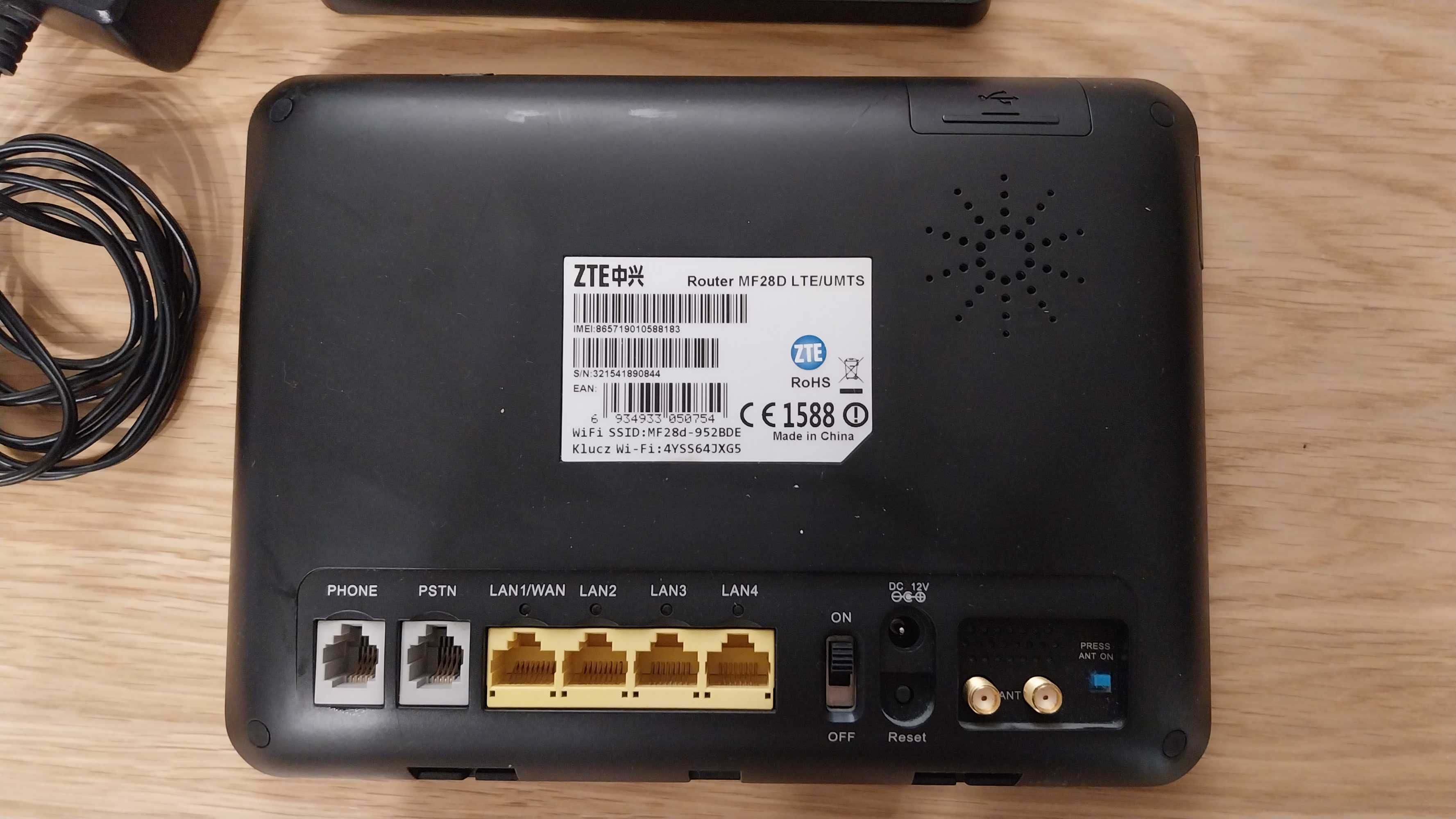 ROUTER ZTE MF28D LTE/UMTS SIM, WIFI 4 x LAN, wejście 2 x antena
