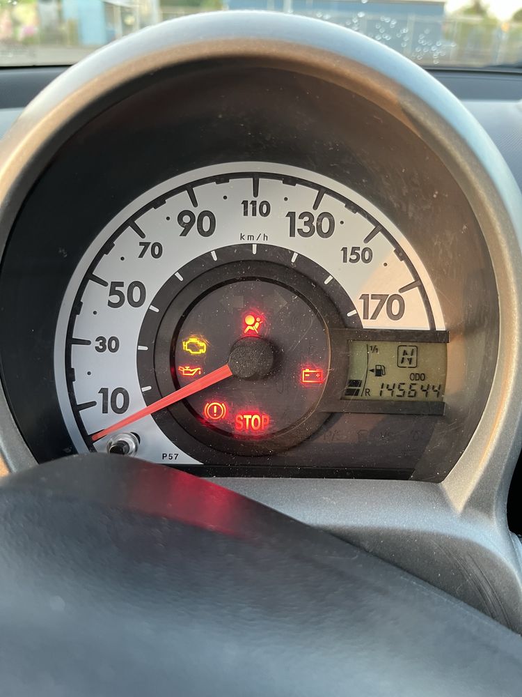 Peugeot 107 2011г робот