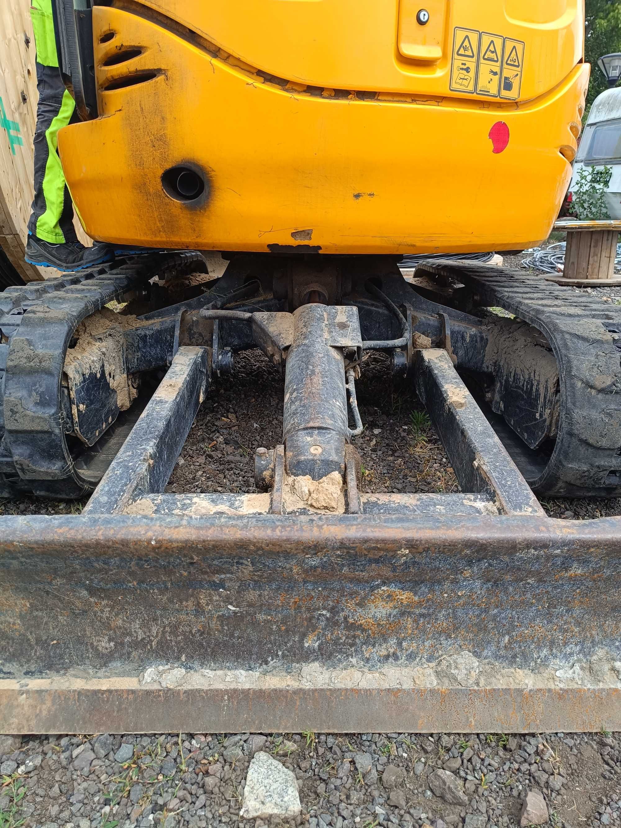 Minikoparka JCB 8025 ZTS