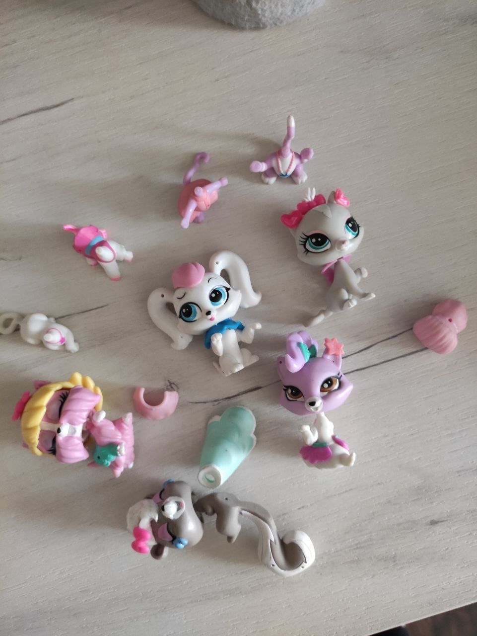 Littlest Pets shop. Котики с аксессуарами