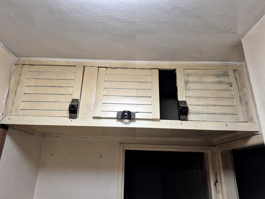 Oddam za darmo meble - komoda, drzwi, szafki wiszące, pawlacz, krzesło