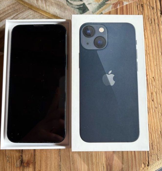 Apple iPhone 13 komplet OKAZJA