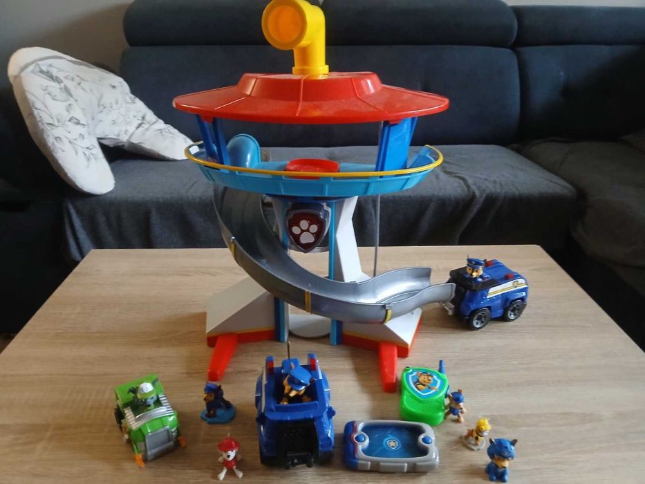 Psi patrol wieża obserwacyjna z peryskopem oraz windą, figurki piesków