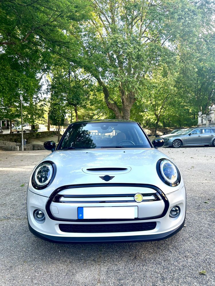 Mini Cooper SE Salvado