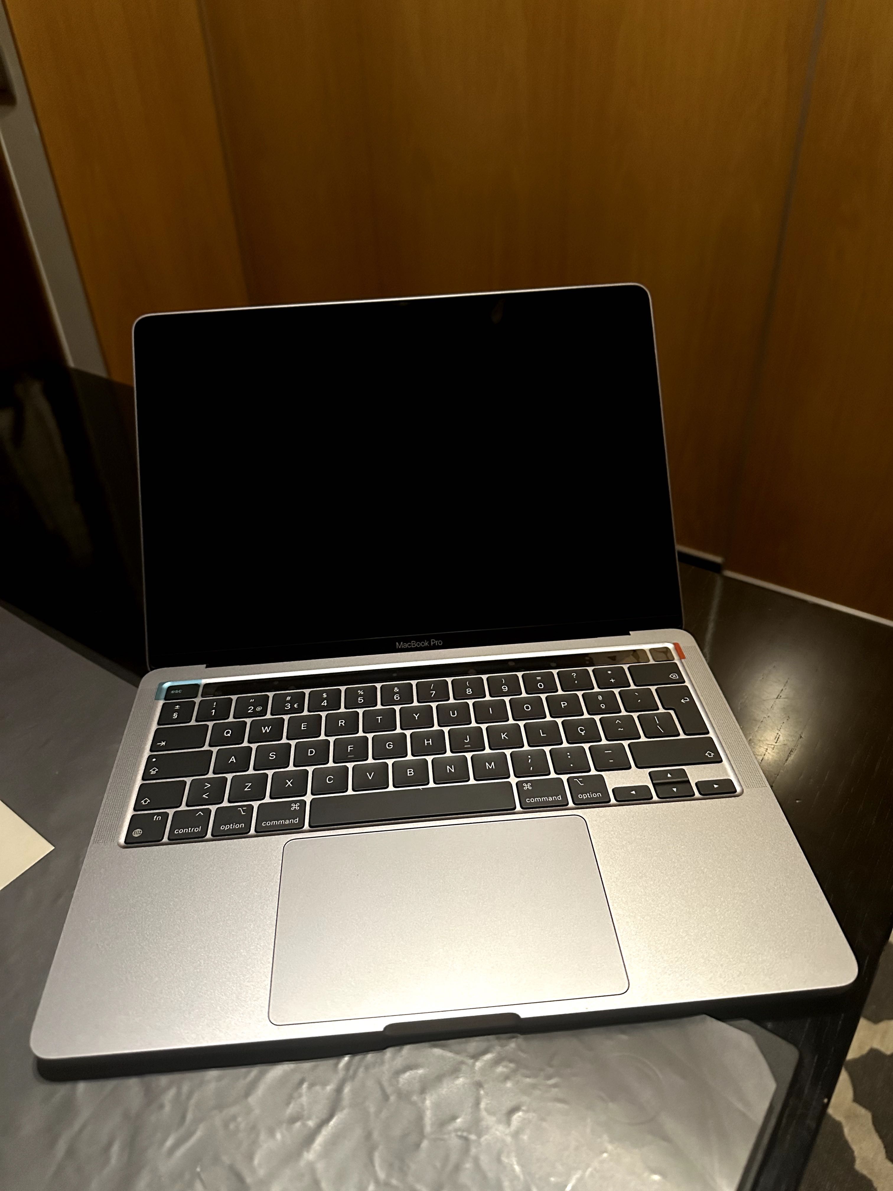 MacBook Pro 13" M1 (8GB RAM / 256GB SSD) - Excelente Estado!