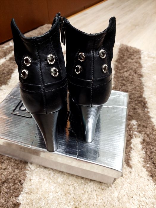 Ботінки. Ботільйони